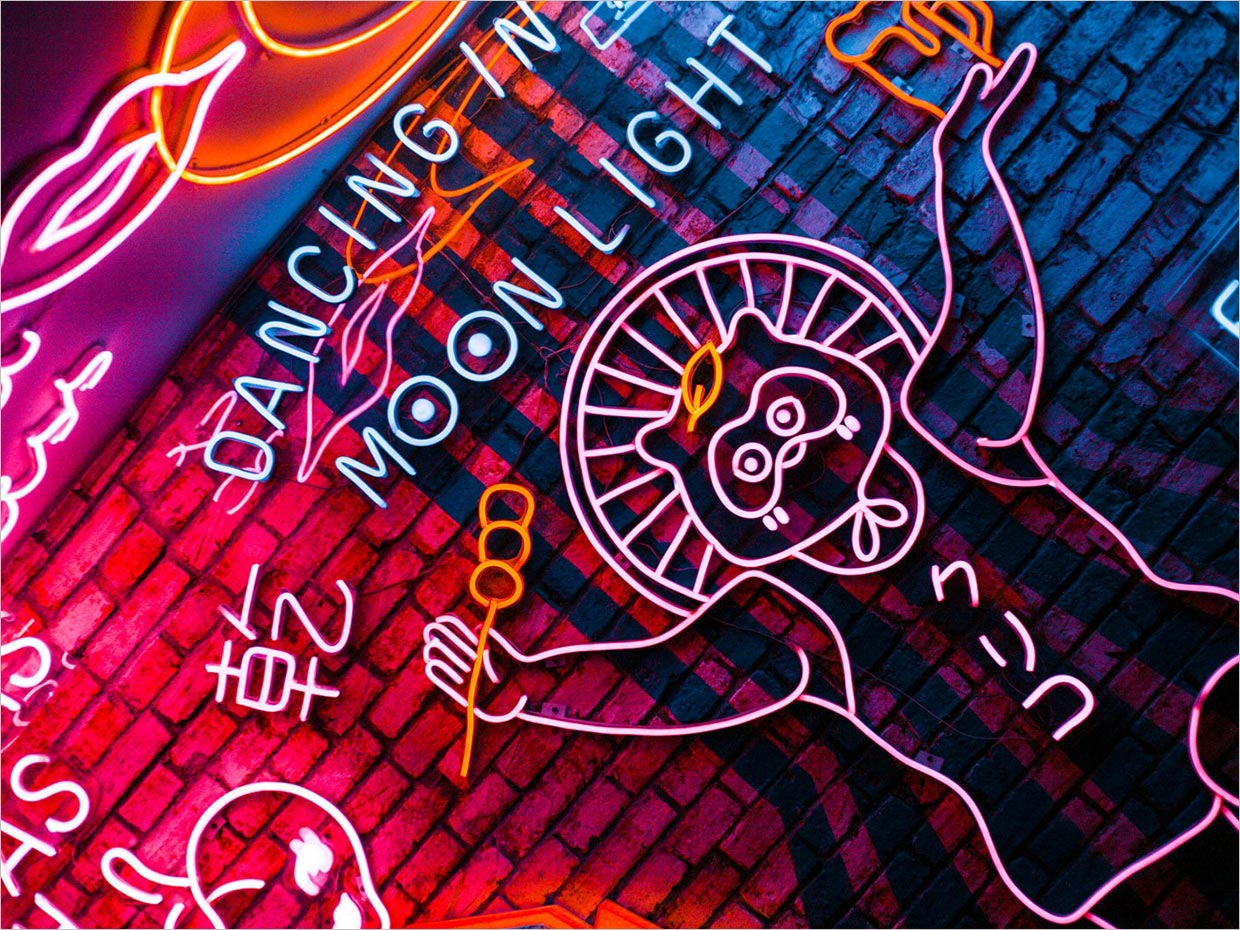 印尼Kanpai日式主題酒吧店面SI設(shè)計(jì)之店內(nèi)環(huán)境設(shè)計(jì)