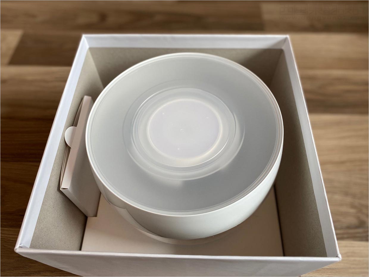 荷蘭飛利浦燈具燈飾日用照明產(chǎn)品包裝設計之內(nèi)部結(jié)構(gòu)設計